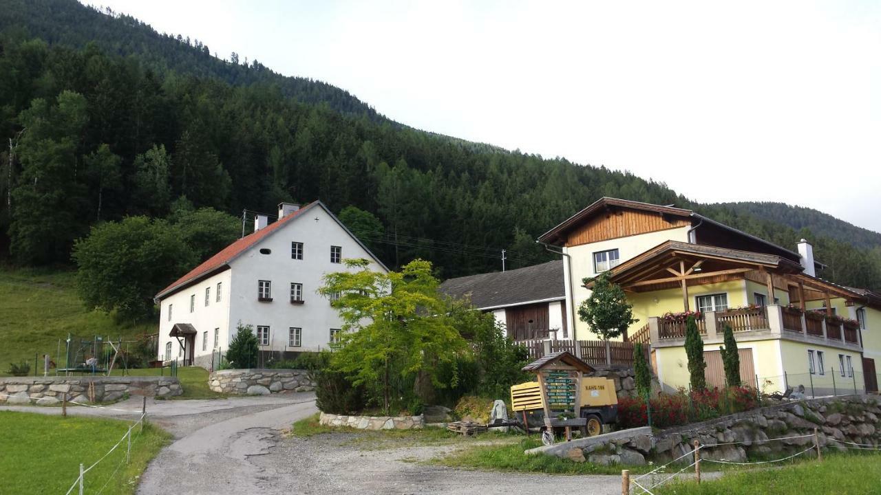 Ferienwohnung Am Bauernhof Zechner Heidi Flattach Eksteriør billede